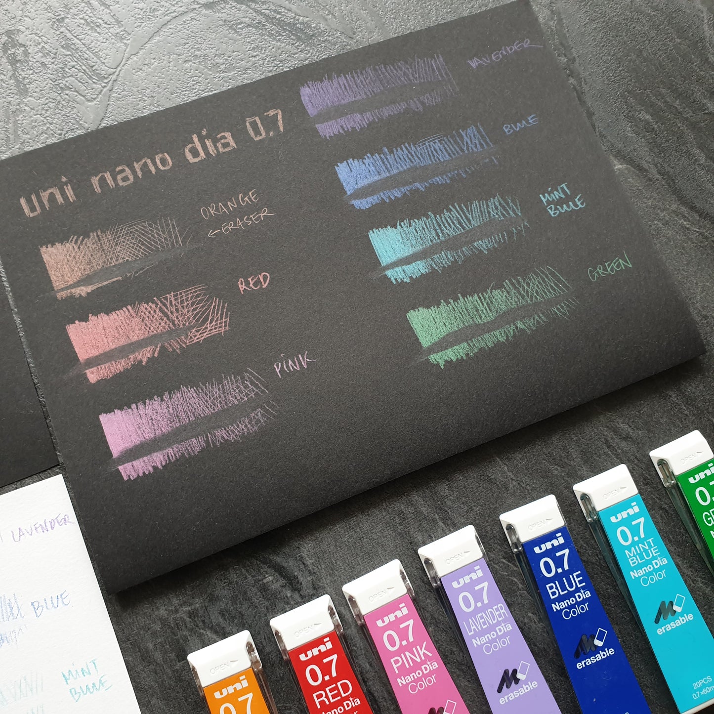 Uni nano dia color 0.7mm, farbige Feinminen, je 20 Stk.
