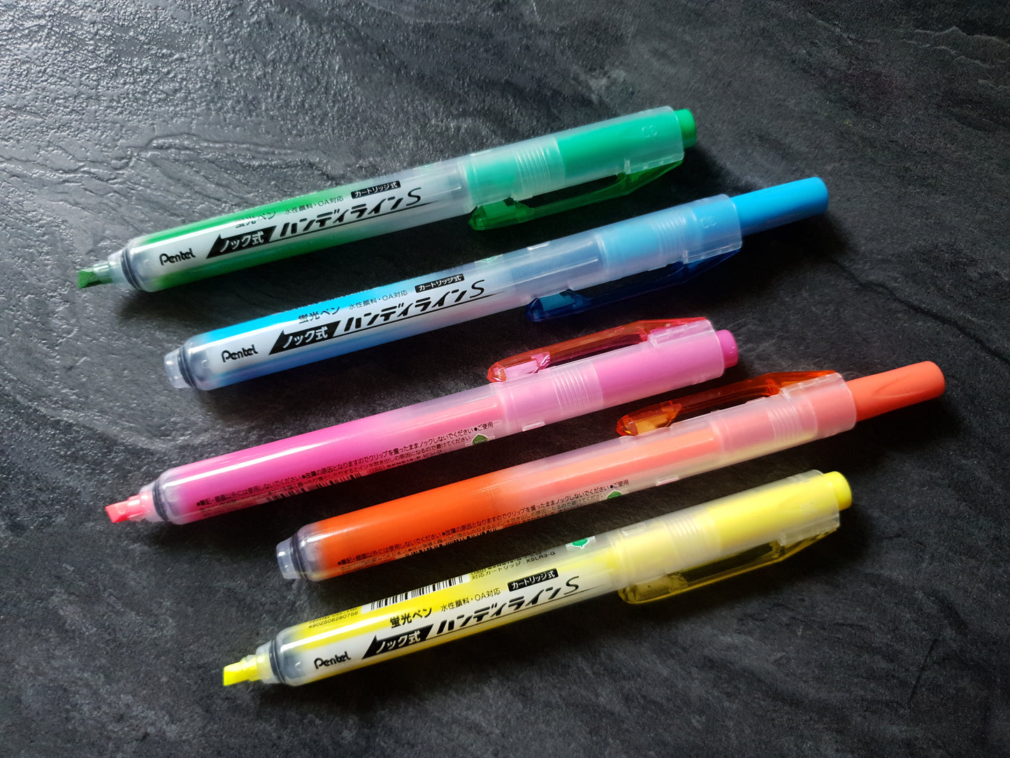 Einziehbare Textmarker von Pentel