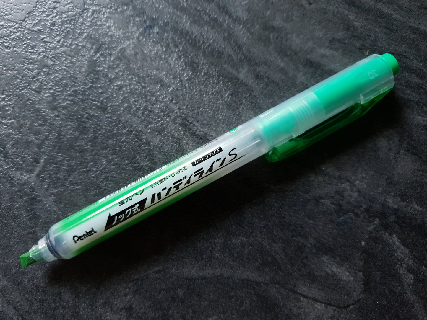 Einziehbare Textmarker von Pentel