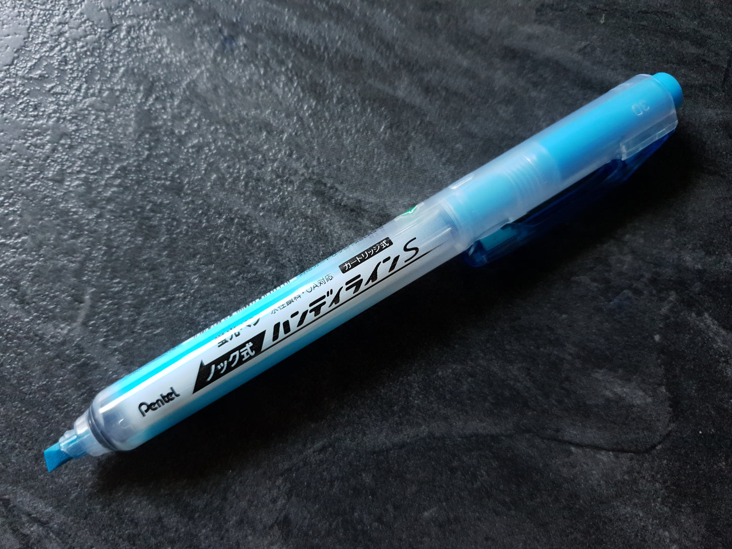 Einziehbare Textmarker von Pentel