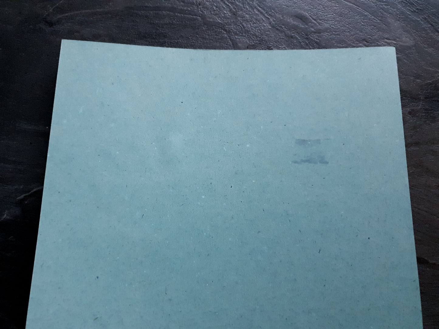 Grünes Skizzenheft, 100% Recycling Kraftpapier, DIN A5 (148x210mm), 96 Seiten, Hochformat