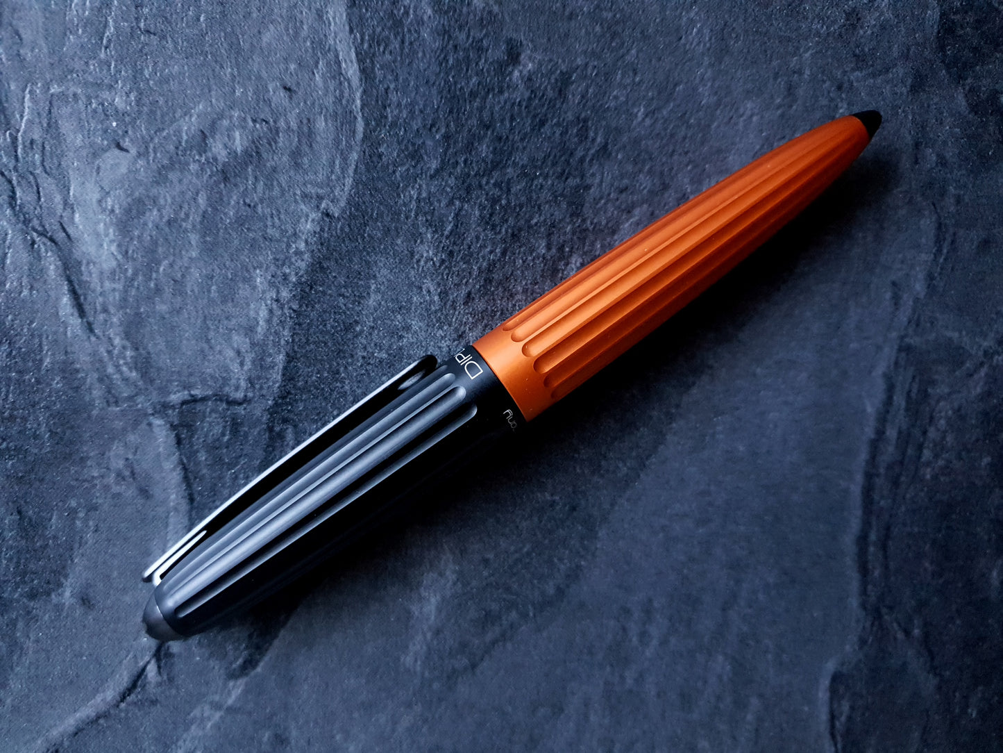 Diplomat Aero Luxus-Füllhalter, Schwarz-Orange