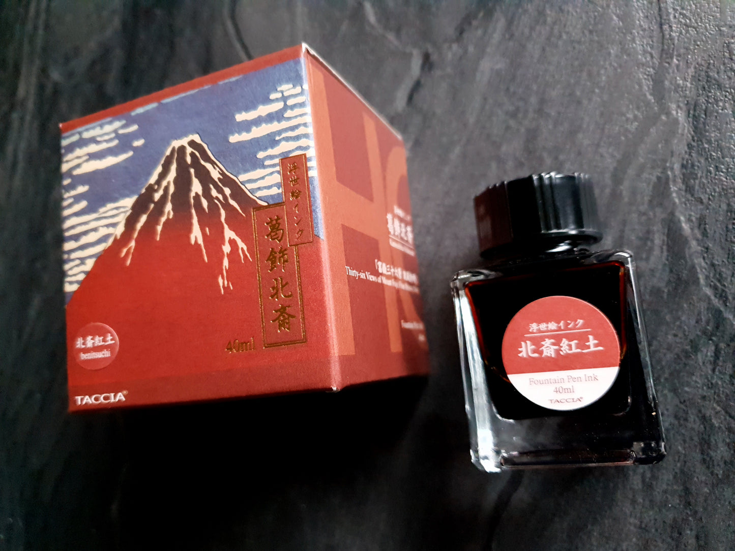 Taccia Hokusai Benitsuchi, 40ml Füllhaltertinte (Ukiyo-e Kollektion)