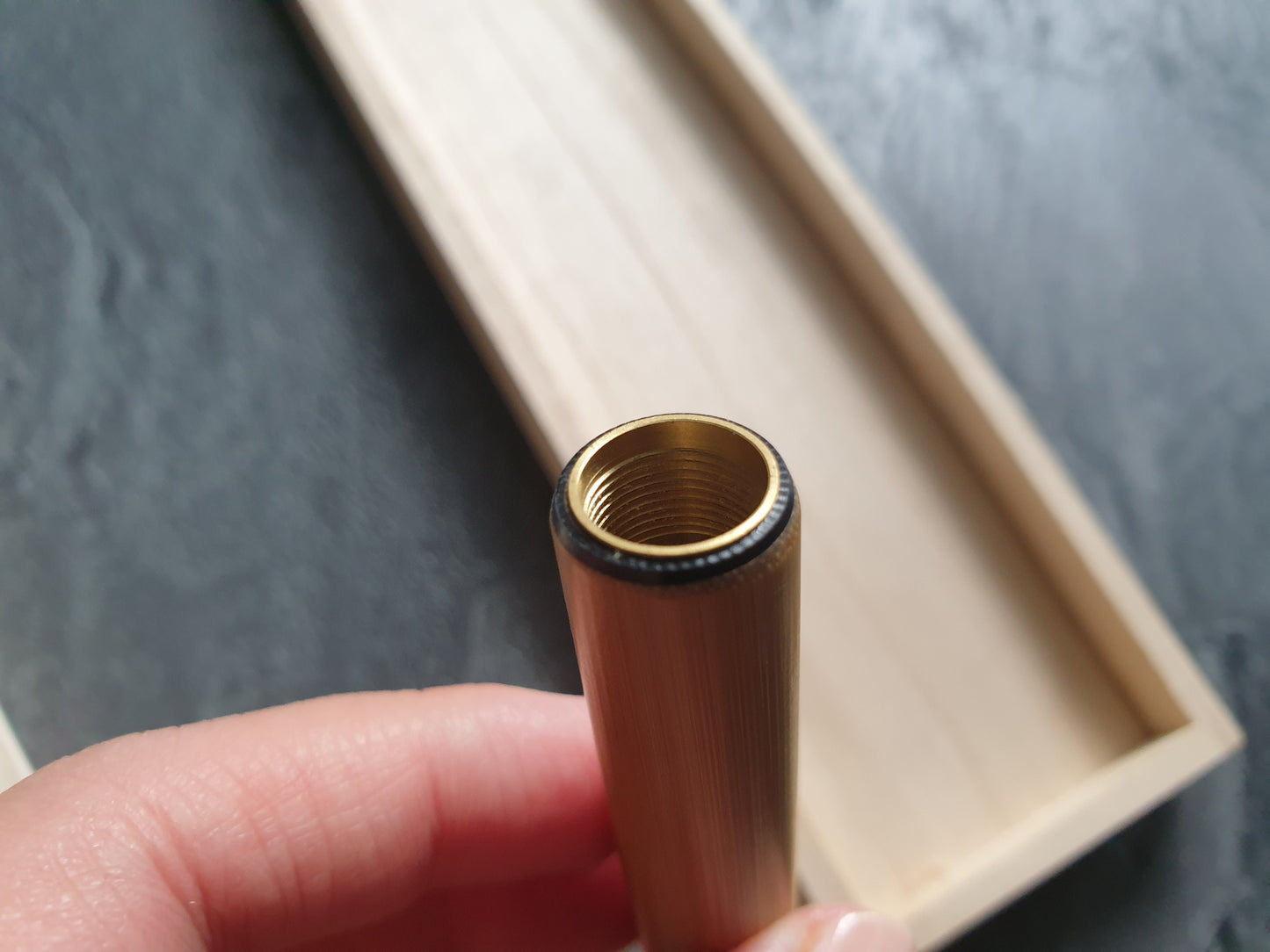 Akashiya Pinselstift aus Bambus, Motiv 34 mit Glückskatze, in Geschenkbox, inkl. wasserfester Tinte
