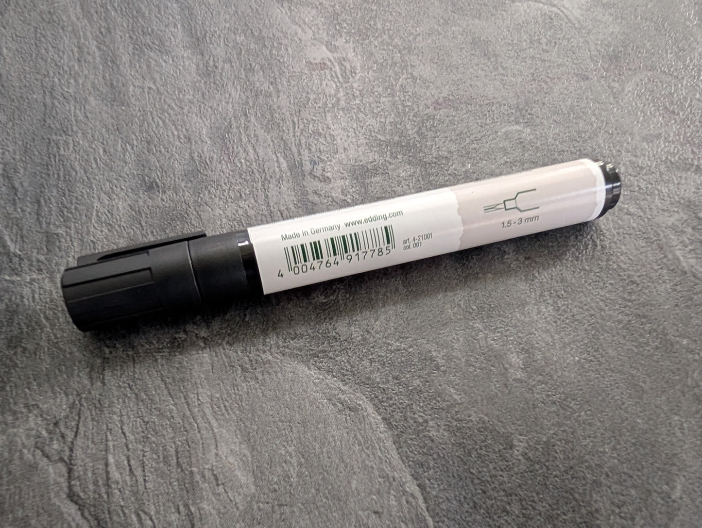 Edding 21 Permanentmarker, Rundspitze 1,5 bis 3mm, schwarz, nachfüllbar; EcoLine 4-21001