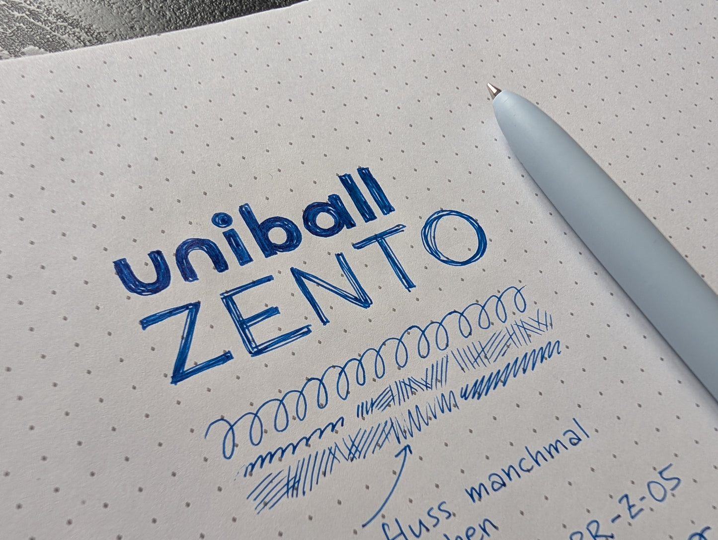 uniball ZENTO Gelschreiber mit 0,5mm Spitze, Standardmodell, verschiedene Farben