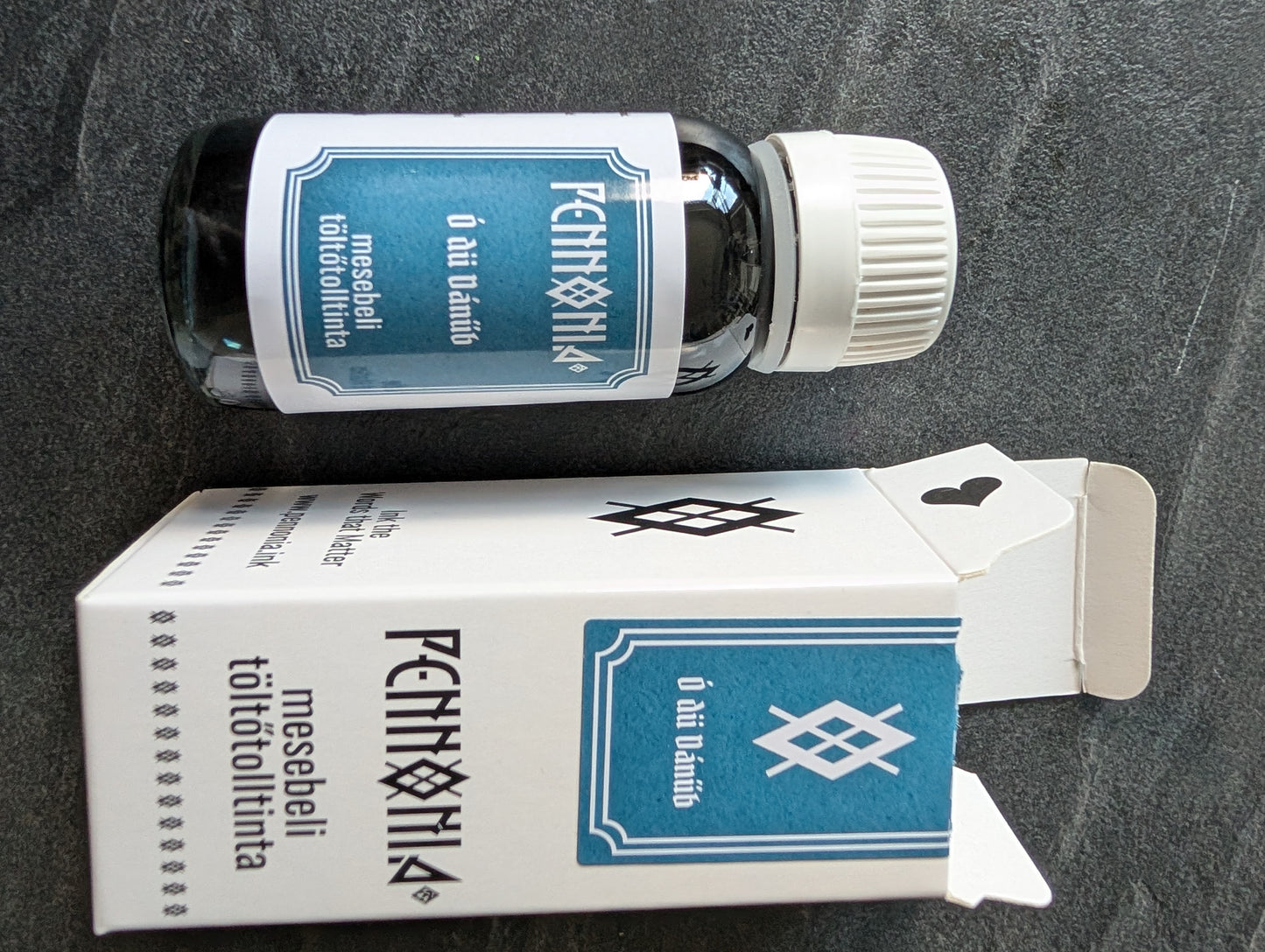 Pennonia Füllhaltertinte: Oh dew Danube/Ó dü Dánűb, Standardsortiment, 60ml Glas