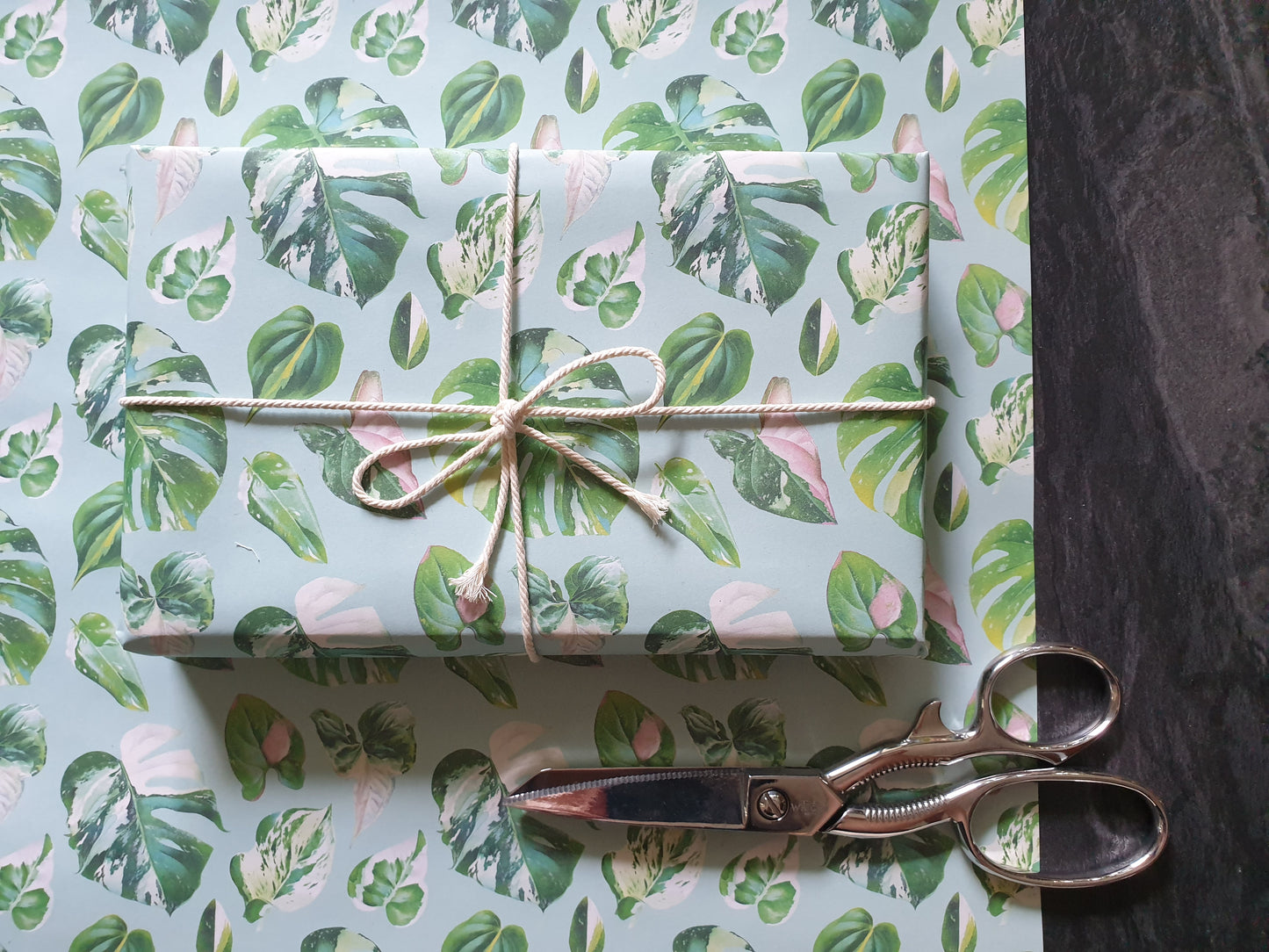 Service: Ihr Einkauf wird als Geschenk verpackt