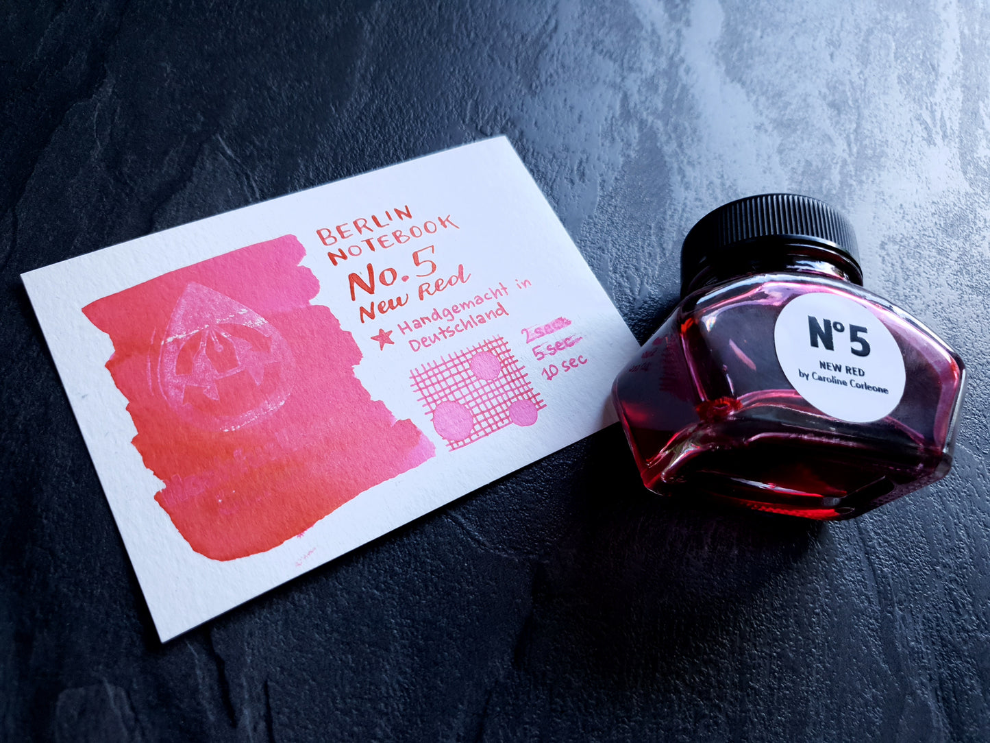 Berlin Notebook No.5 [New Red] Füllhaltertinte, 30ml Glas