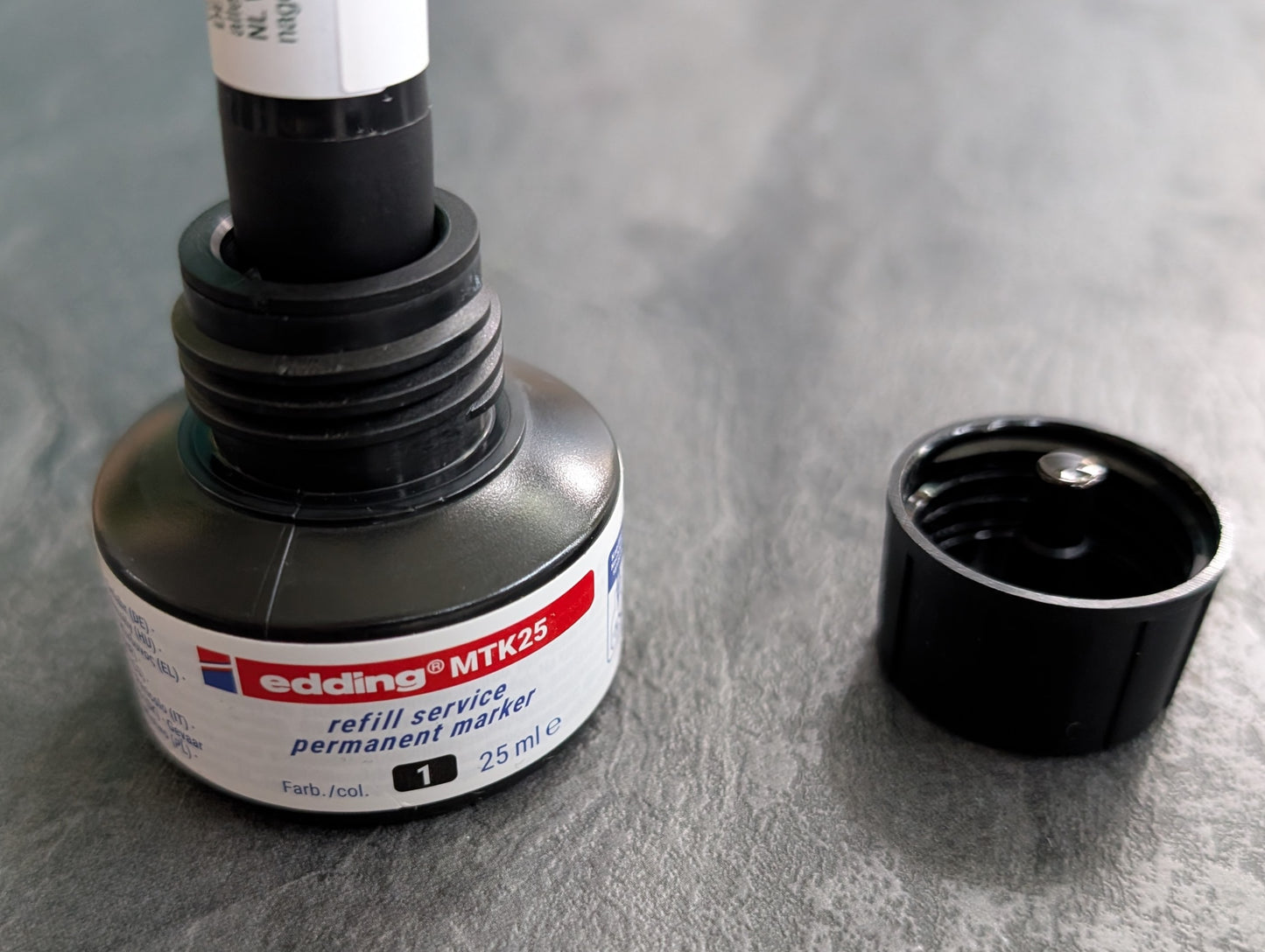 Edding Nachfülltinte für Permanentmarker, MTK 25 schwarz, 25ml Flasche, 4MTK25001