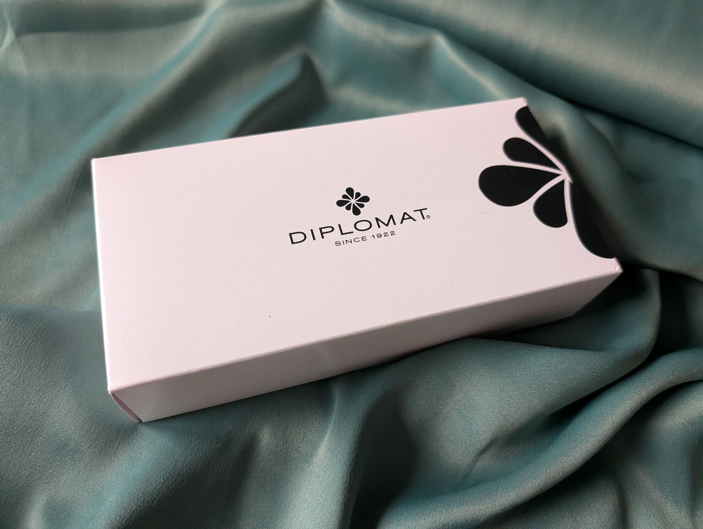 Diplomat Esteem Luxus-Füllhalter, Farbe "Matt chrom", 3 Federstärken