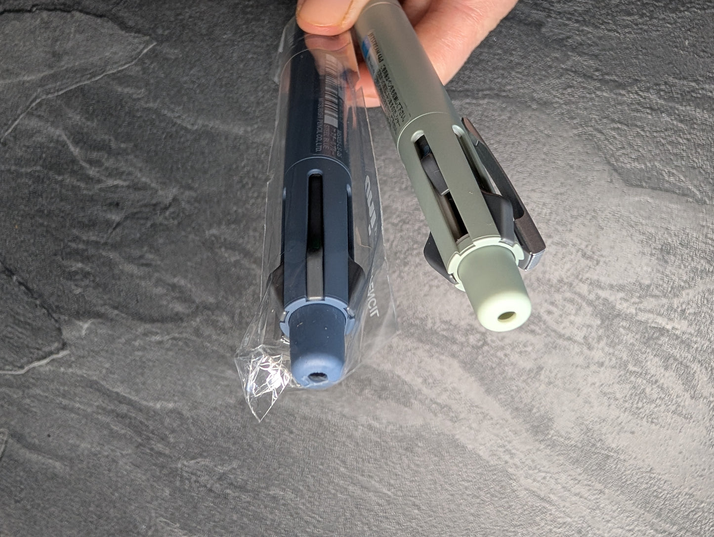 Uni Jetstream 4&1 Lite Touch Multistift: 4 Kugelschreiberminen und 1 Druckbleistift