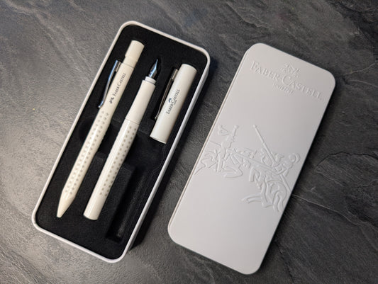 Faber-Castell "GRIP 2010" Set: Füllhalter [M-Feder] & Kugelschreiber