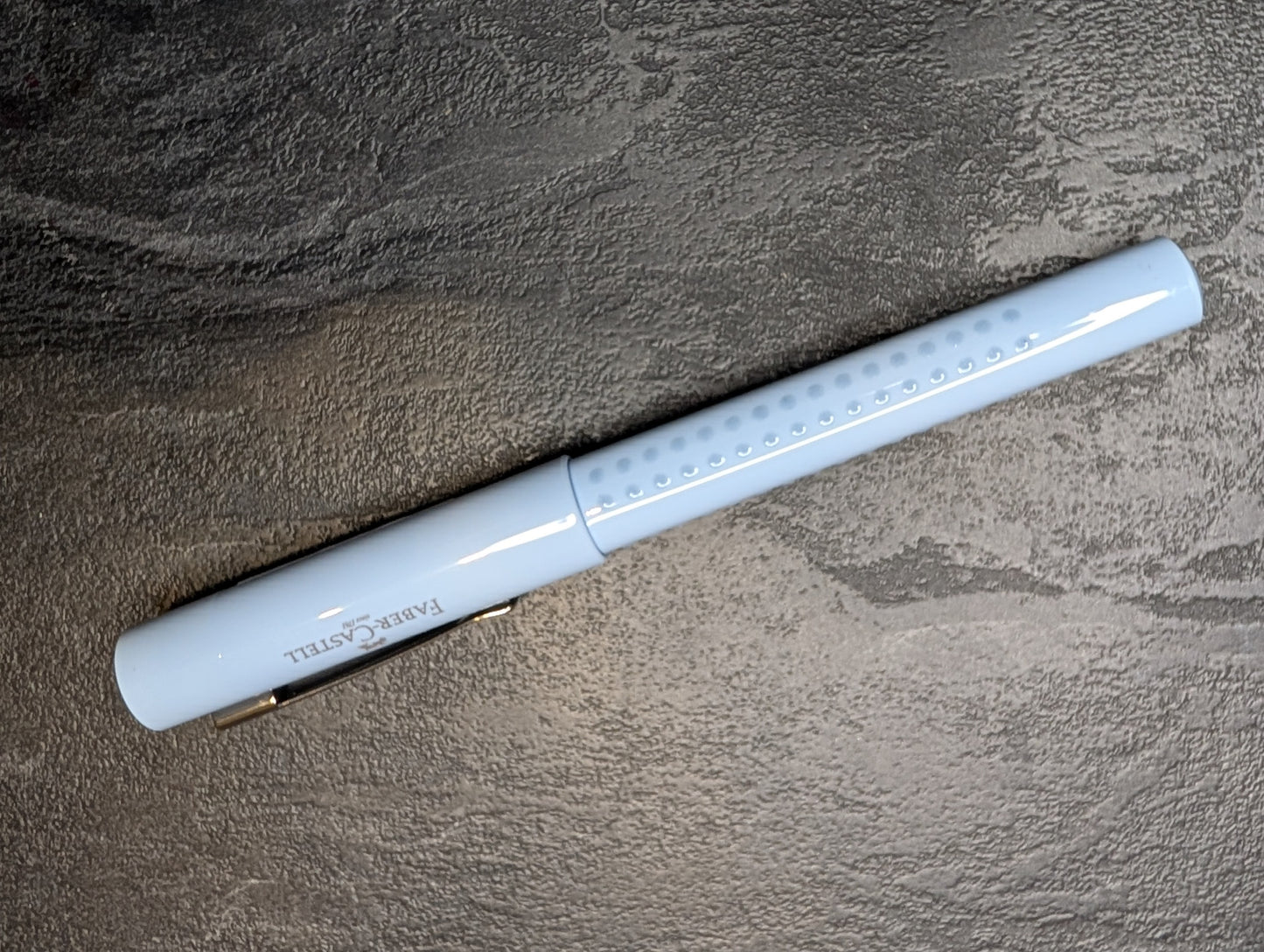 Faber-Castell "GRIP 2010" Füllhalter, M-Feder, verschiedene Farben