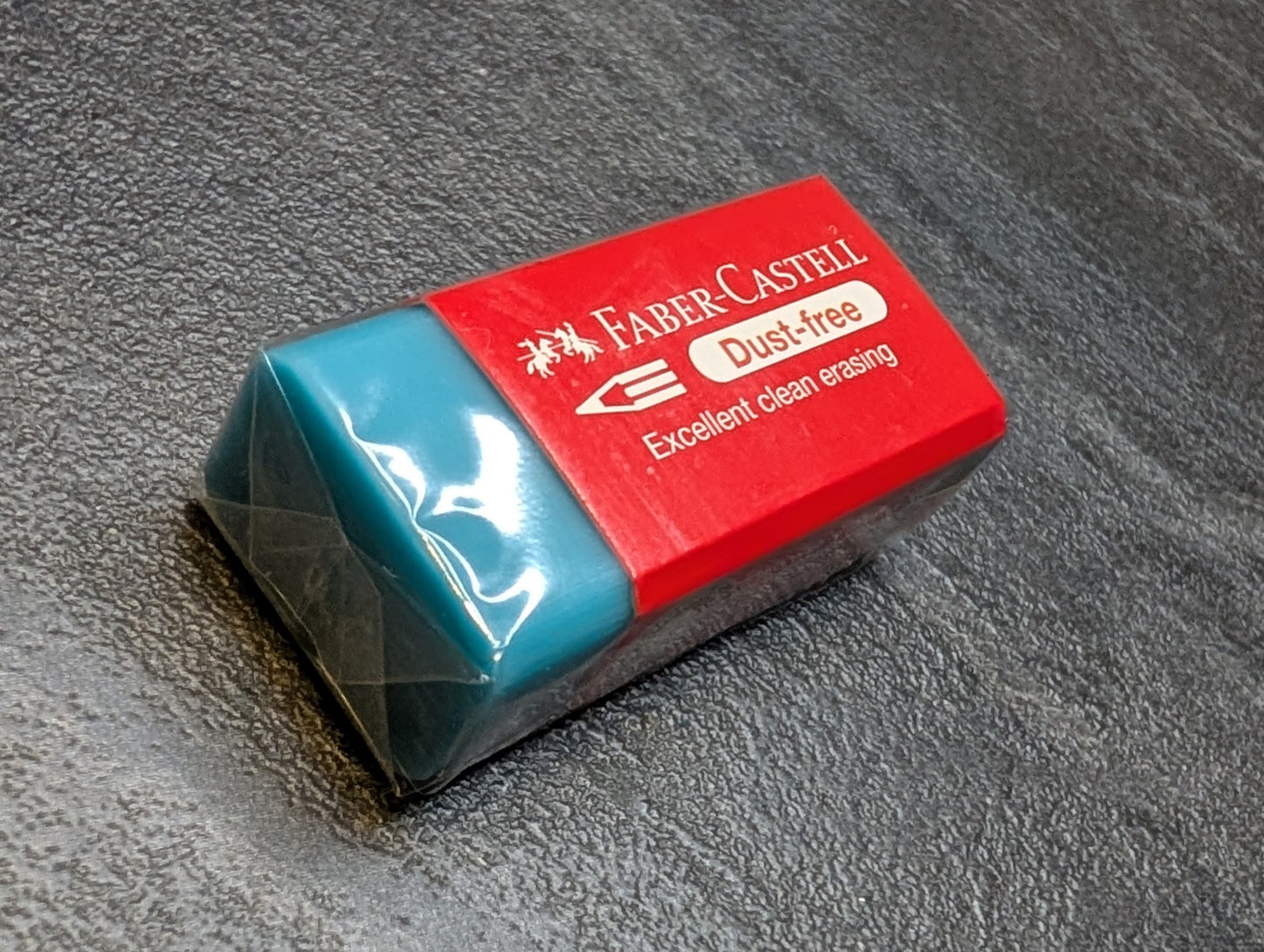 Faber Castell Radiergummi, Dust-Free, klein, PVC-frei in 3 Farben