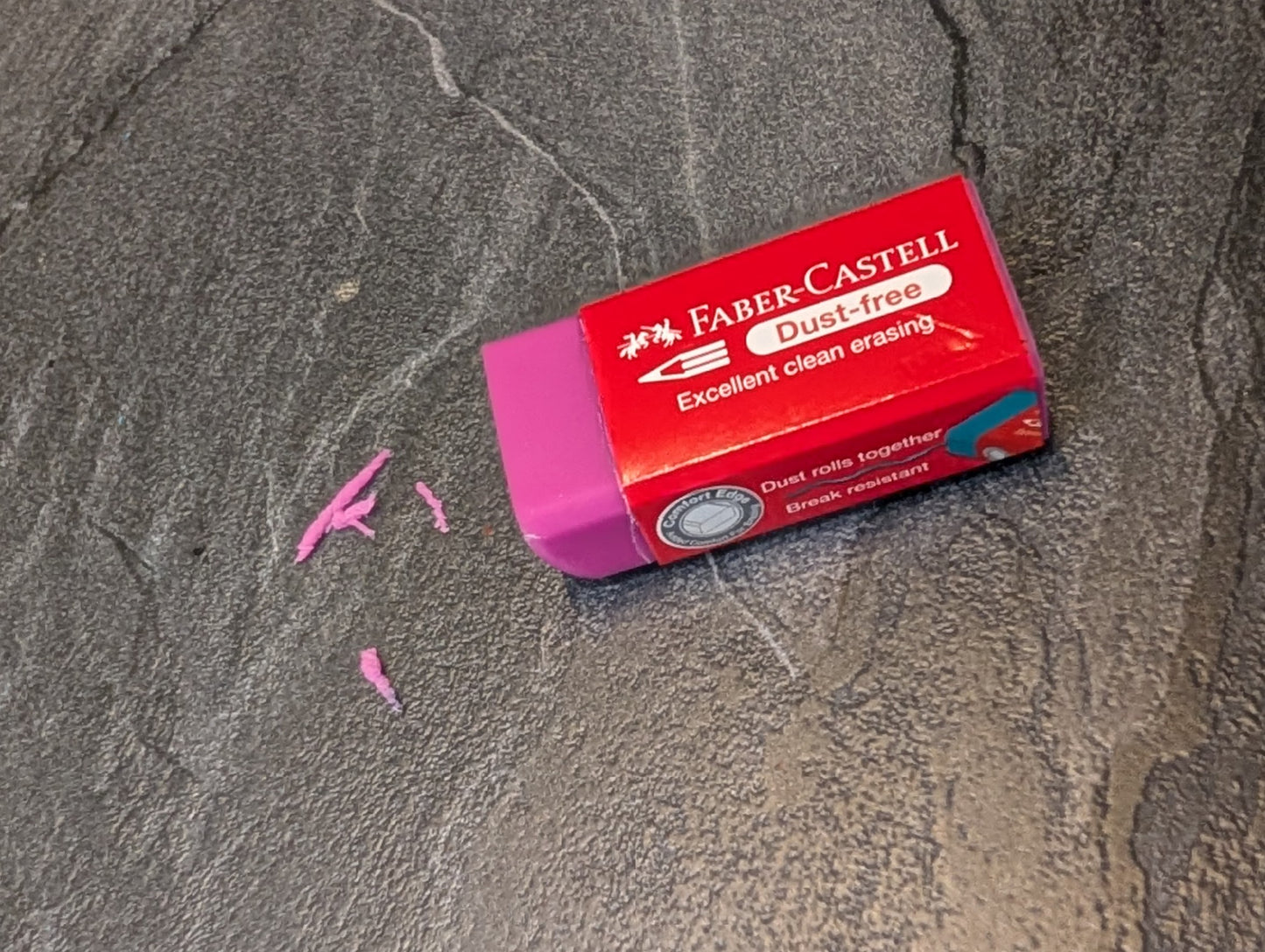 Faber Castell Radiergummi, Dust-Free, klein, PVC-frei in 3 Farben