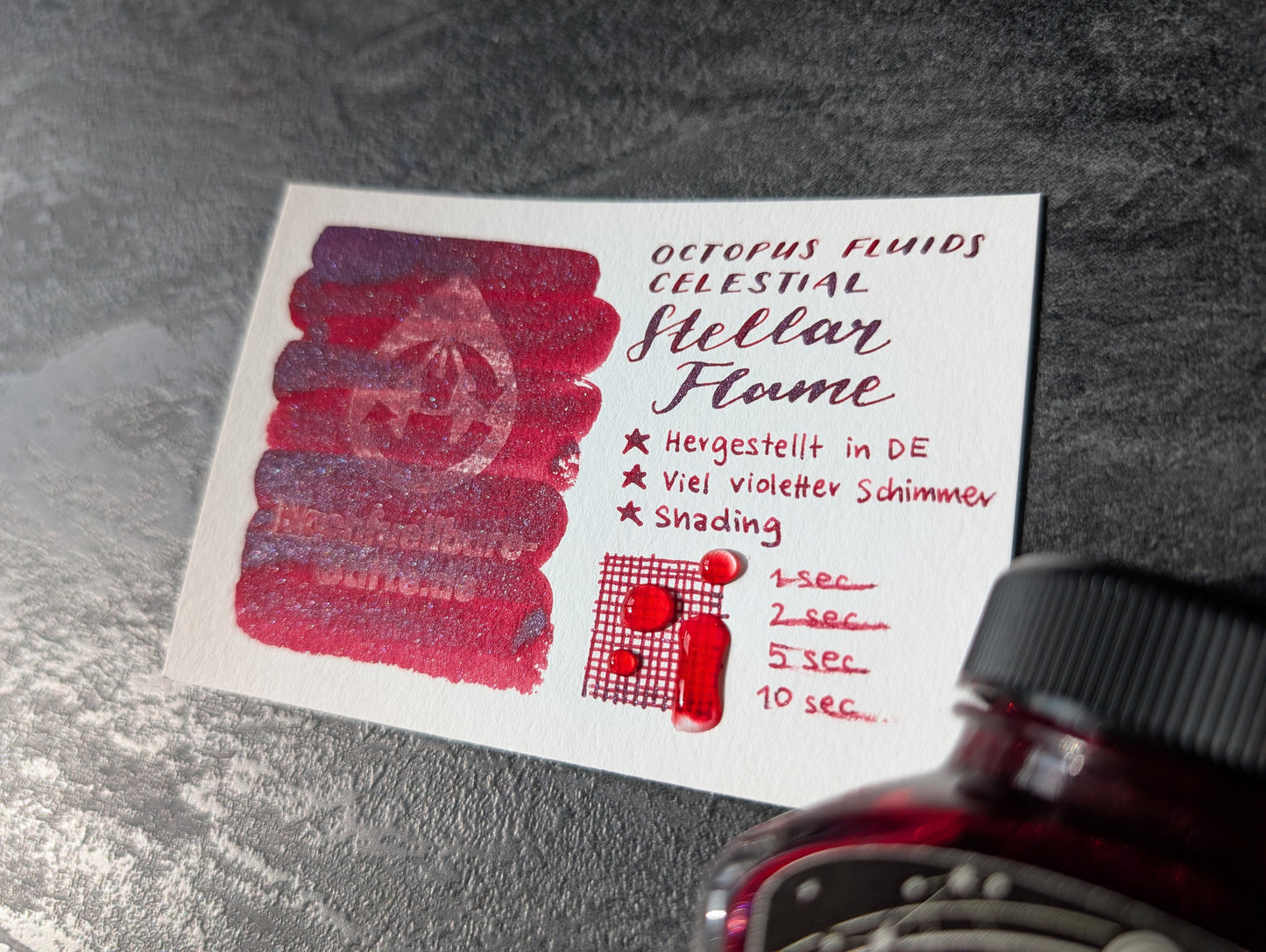 Octopus Fluids Celestial: Stellar Flame, 30ml Glas, rote Glitzertinte für Füllhalter