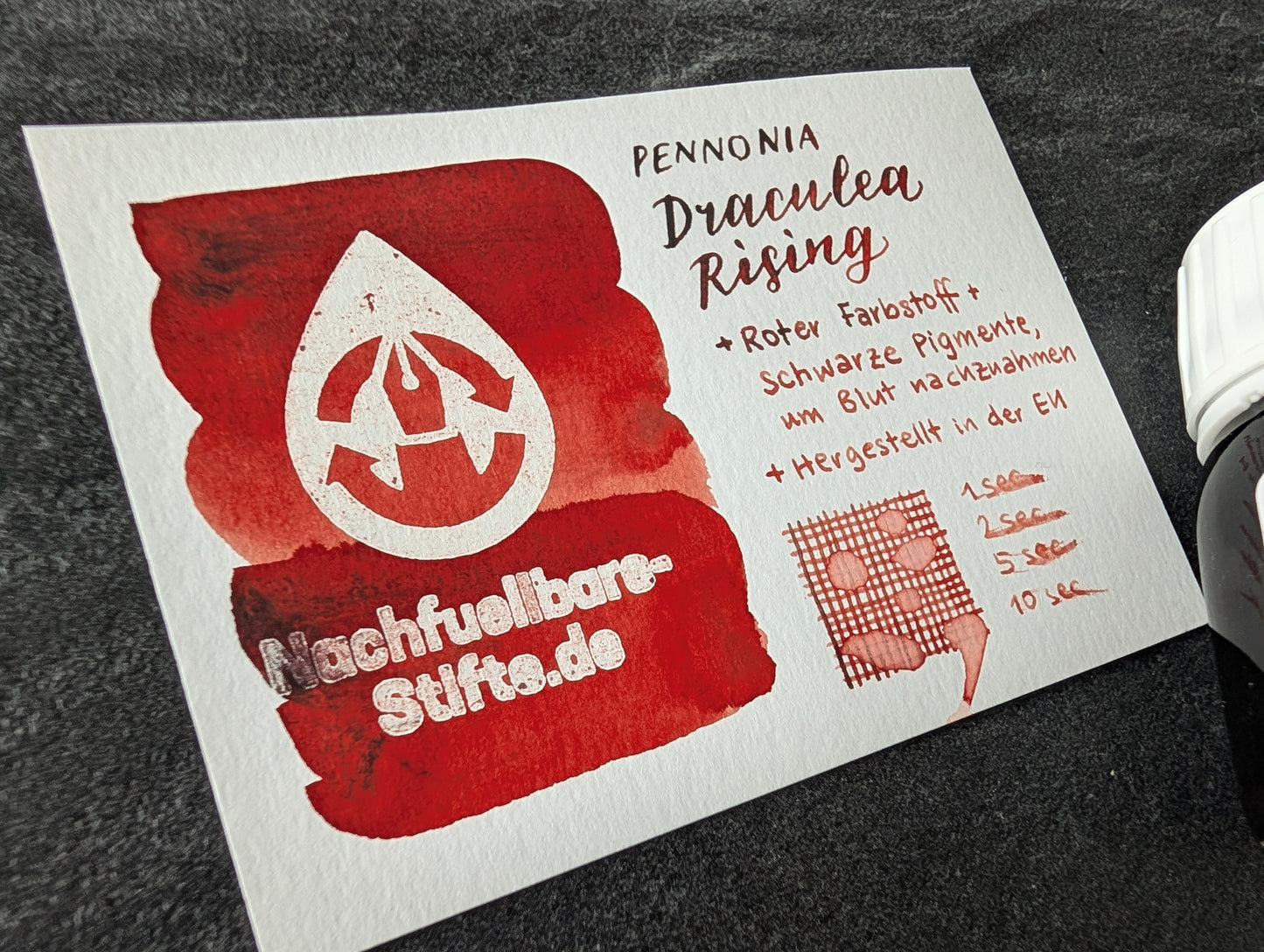 Pennonia Füllhaltertinte: Draculea Rising/Draculea Reinvat, 30ml Glas
