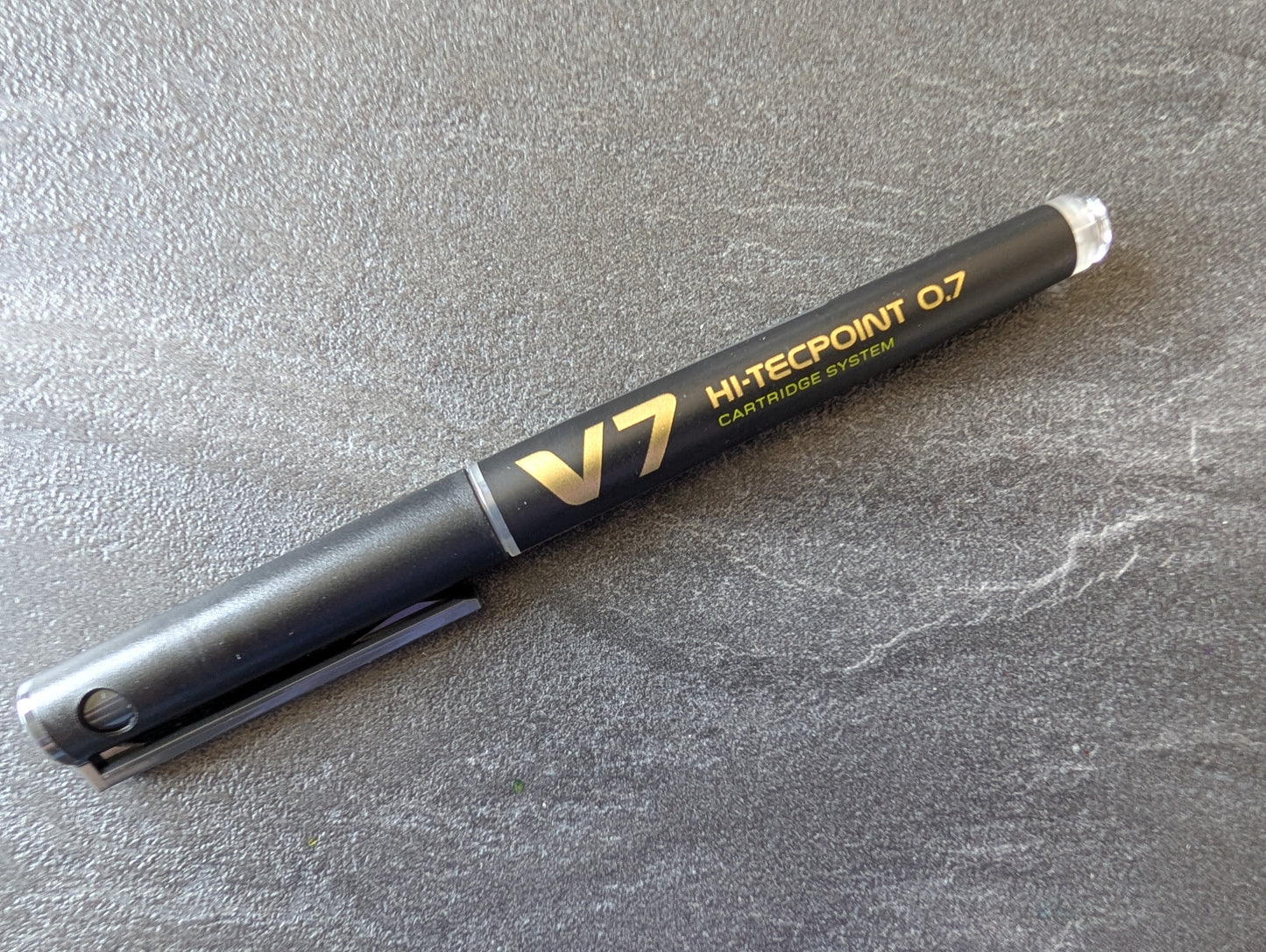 Pilot Hi-Tecpoint Cartridge System V5/V7 Tintenroller mit Patronensystem