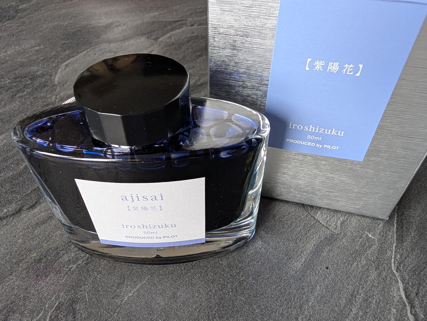 Pilot iroshizuku: Ajisai ("Himmelsfarbe", hellblau), Glasflacon