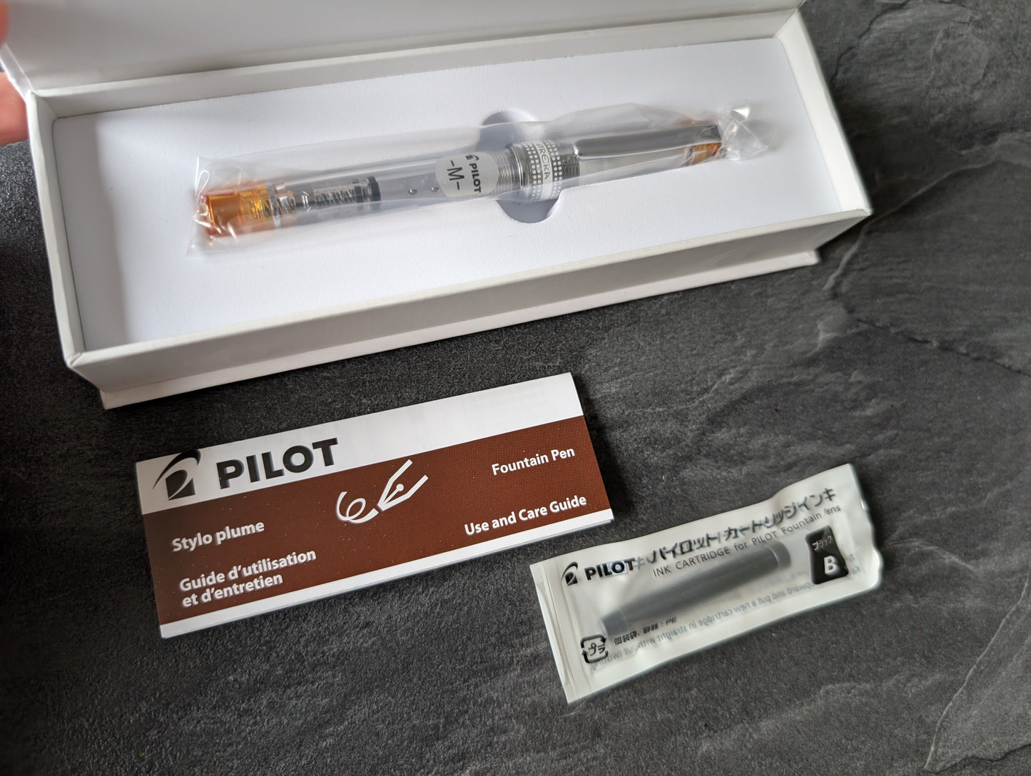 Pilot Prera Füllhalter, Federstärke F & M, verschiedene Farben