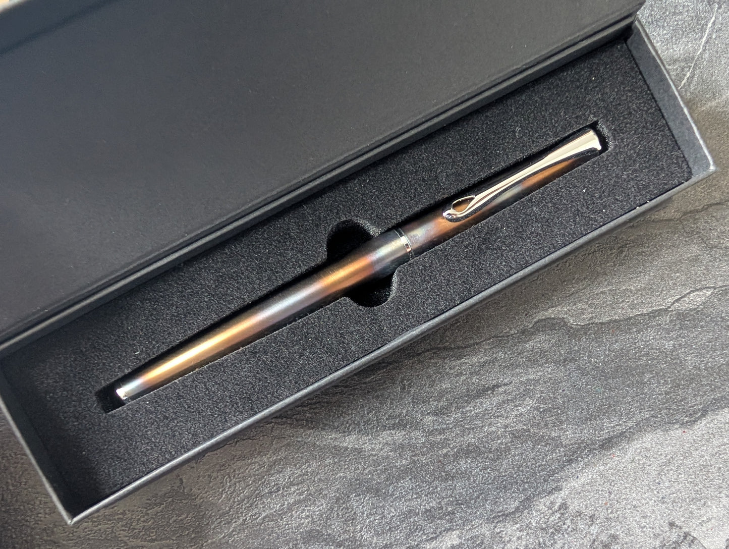 GEBRAUCHT: Diplomat Traveller flame [M-Feder] Füllhalter