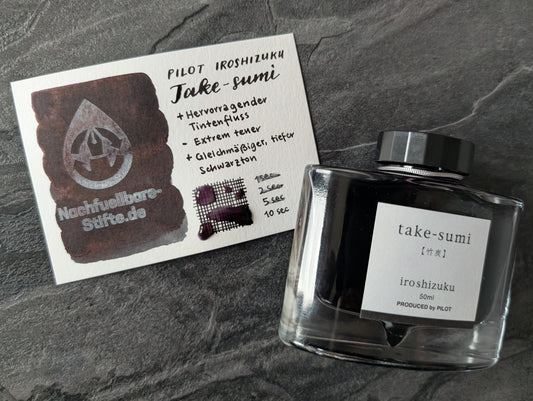 Pilot iroshizuku: Take-sumi ("Bambuskohle", schwarz), Glasflacon