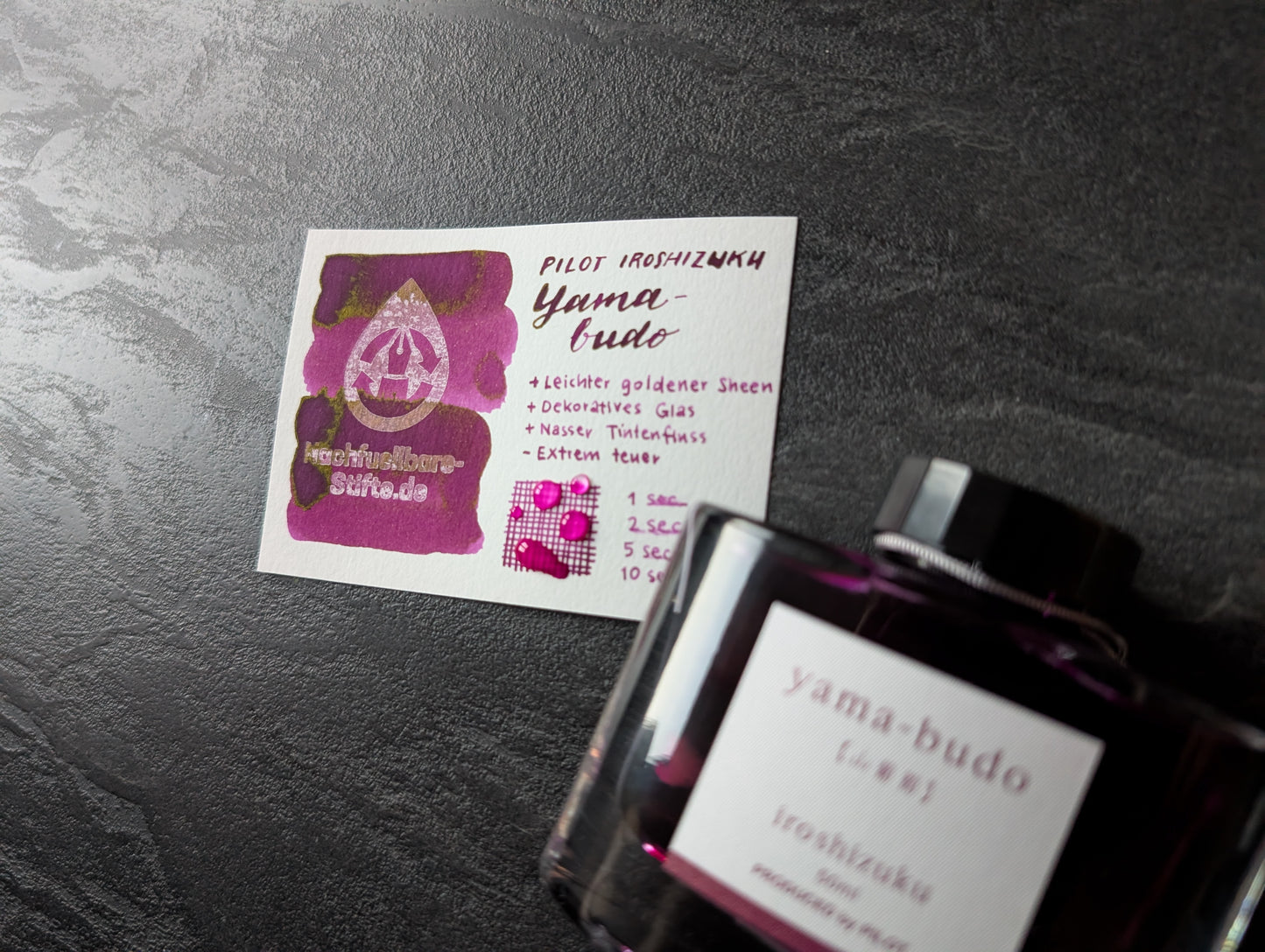 Pilot iroshizuku: Yama-budo ("Berg-Trauben", violett), Füllhaltertinte im Glasflacon