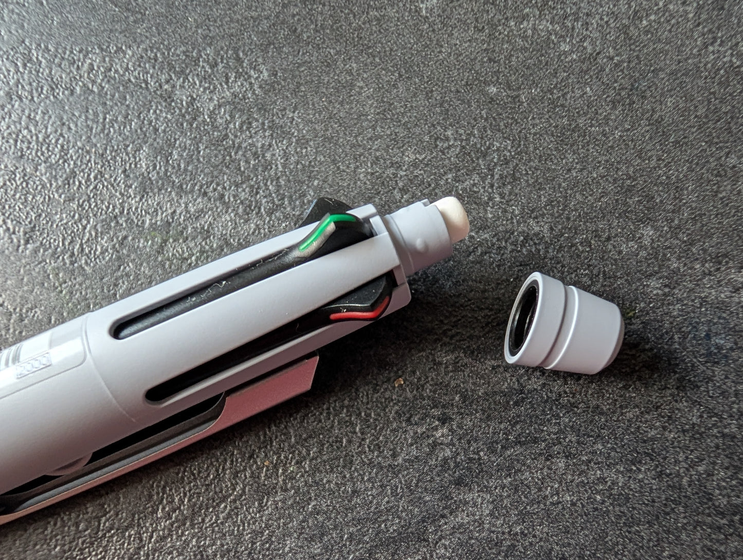 Uni Jetstream 4&1 Bambus Multistift : 4 Kugelschreiberminen und 1 Druckbleistift