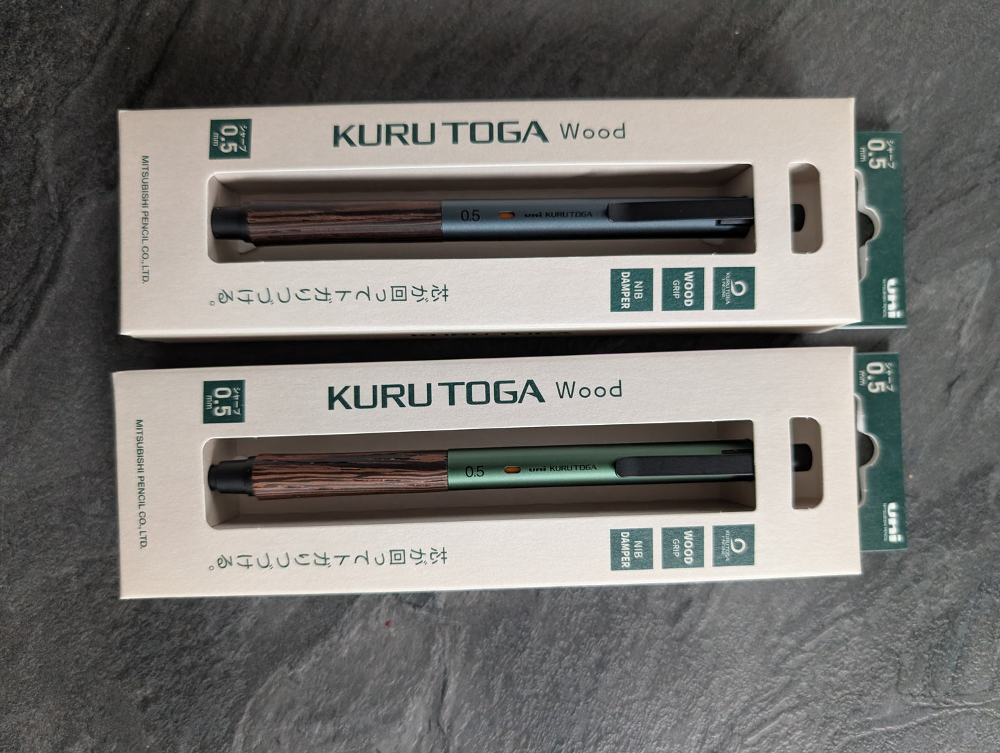 Uni Kuru Toga Wood, Druckbleistift mit Holzgriff & Metallkörper, 0.5mm