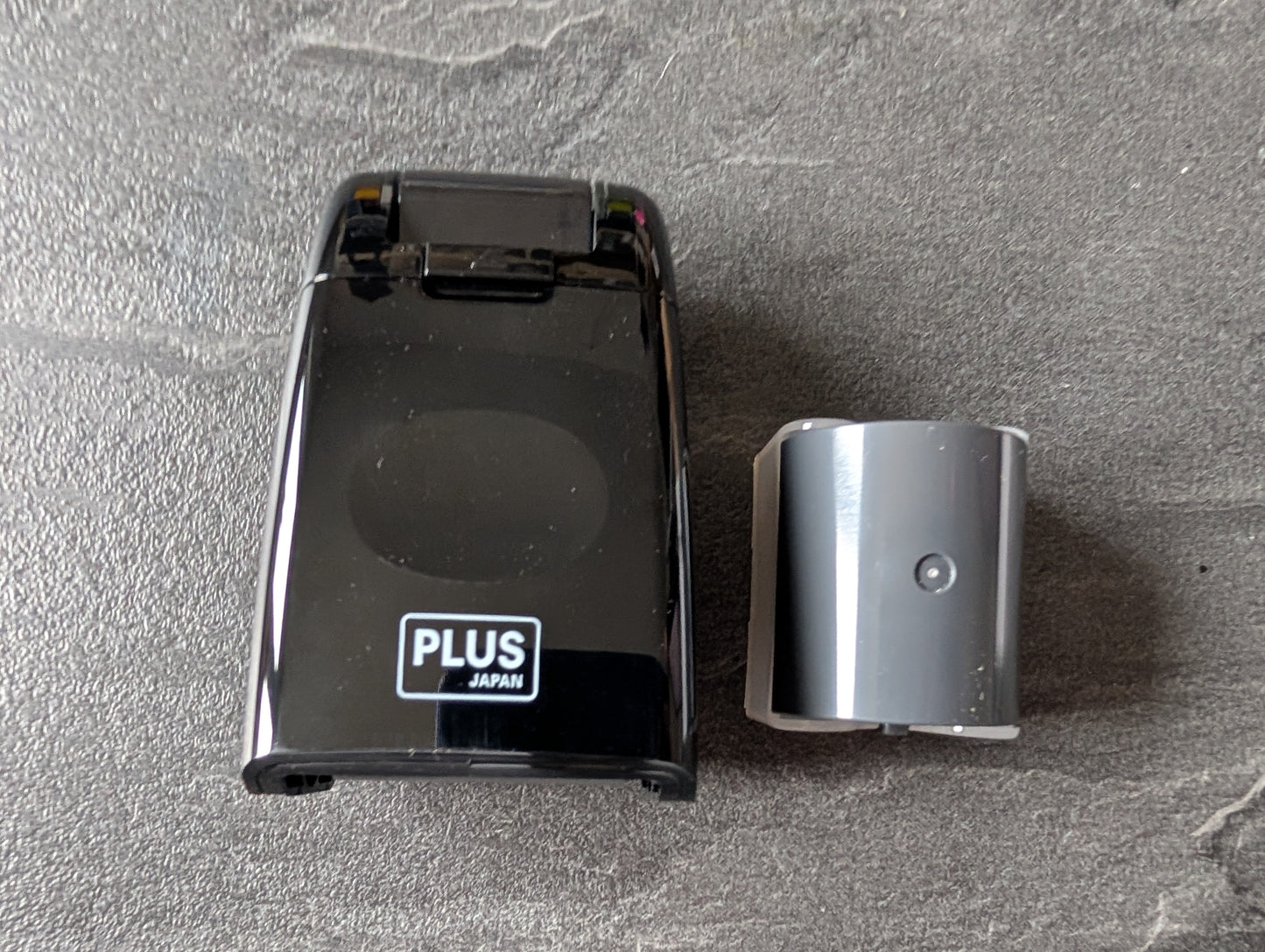 PLUS Datenschutzstempel, Rollstempel mit schwarzer Tinte, versch. Farben