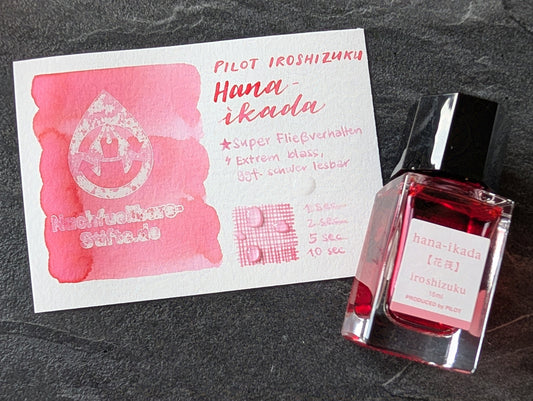 Pilot iroshizuku: Hana-ikada ("Blütenfloß", pink), Füllhaltertinte im Glasflacon