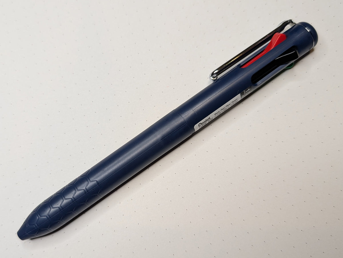 Pentel iZee Multistift: Kugelschreiber mit Minenfarben Schwarz, Rot, Blau, Grün [Modell BXC470-DC]