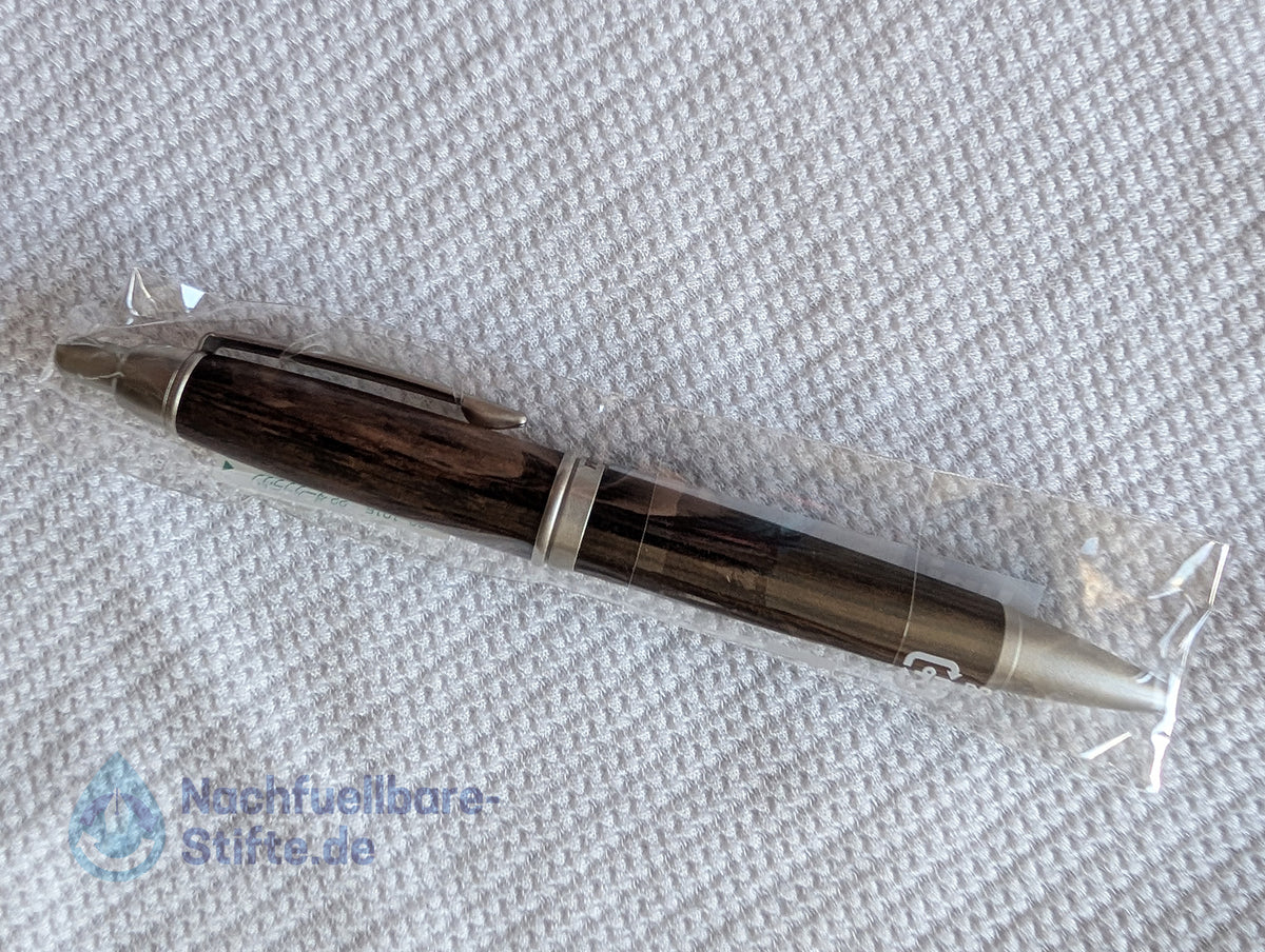 Uni Pure Malt Kugelschreiber 0.7mm Mine, Modell SS-1015 (breit)